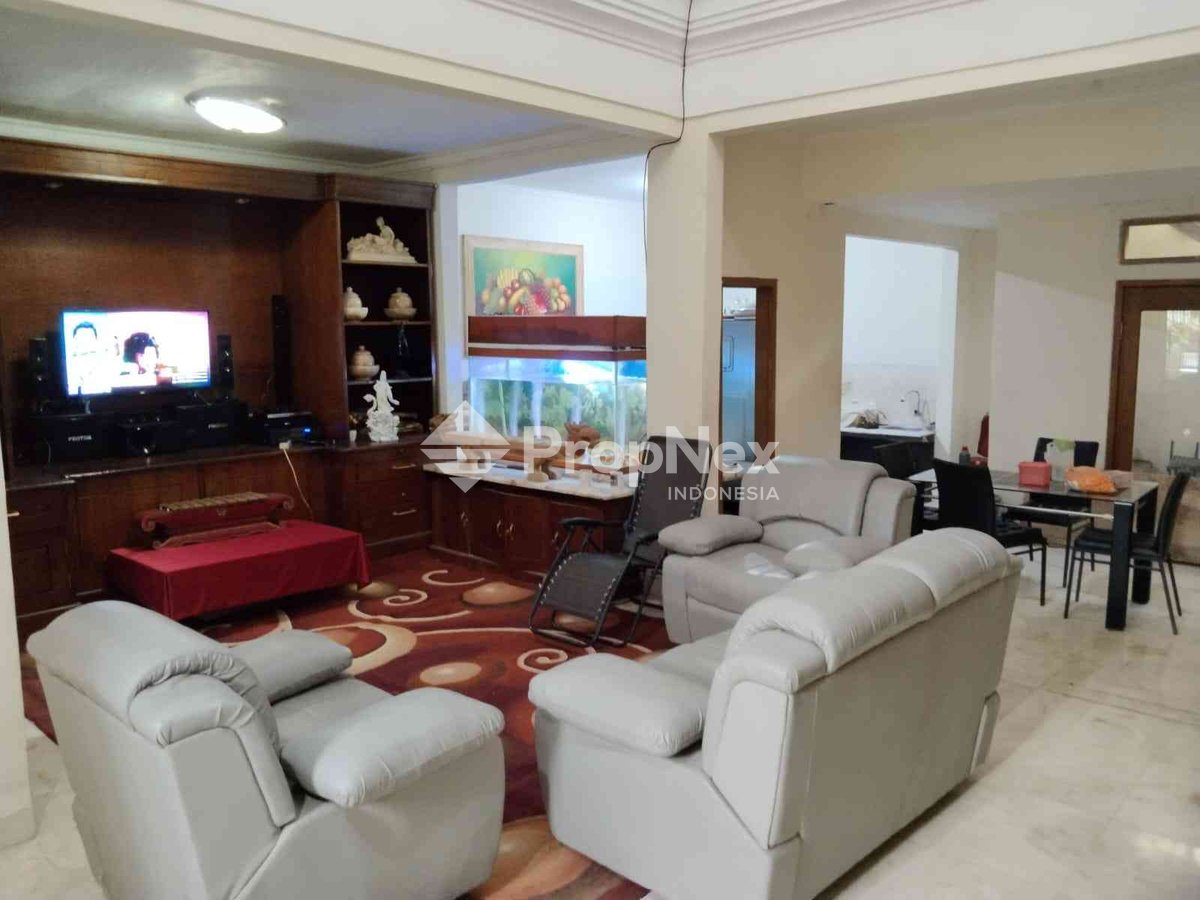 Villa Bukit Indah Pakuwon (MSY)